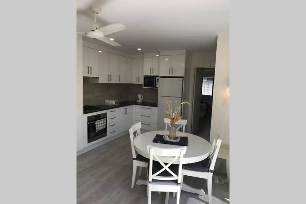 St Clair'S Apartments, Cotton Tree Maroochydore Australia