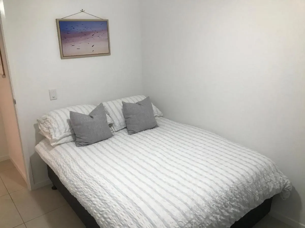 St Clair'S Apartments, Cotton Tree Maroochydore Australia